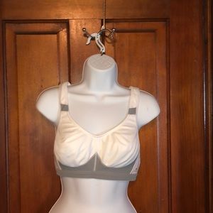 Lilyette white sports bra